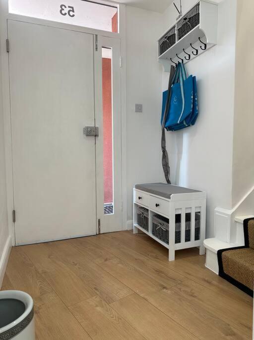Stylish, Smart & Fun 4 Bed Home Londra Exterior foto