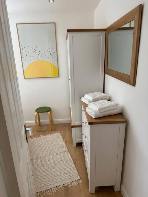 Stylish, Smart & Fun 4 Bed Home Londra Exterior foto