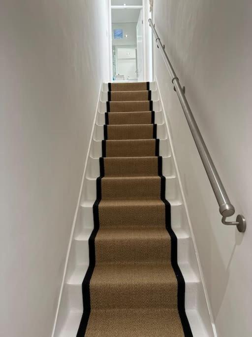 Stylish, Smart & Fun 4 Bed Home Londra Exterior foto