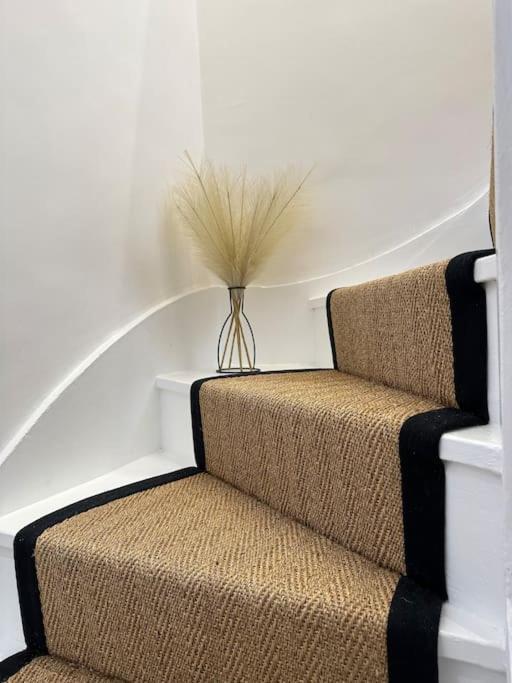 Stylish, Smart & Fun 4 Bed Home Londra Exterior foto