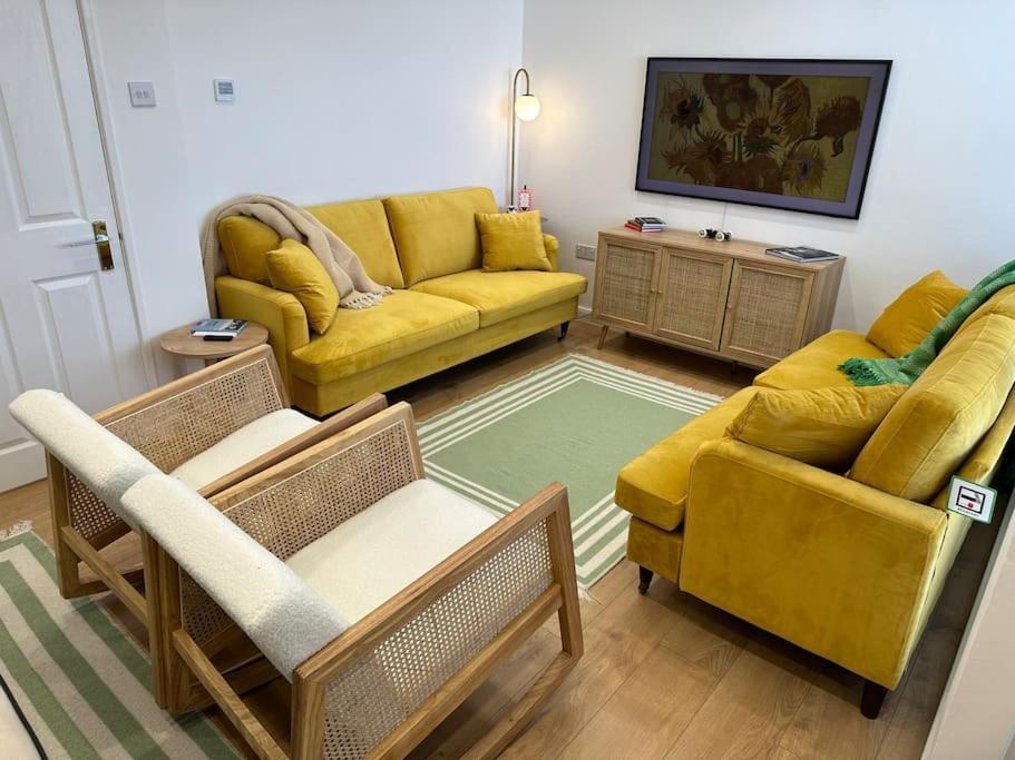 Stylish, Smart & Fun 4 Bed Home Londra Exterior foto