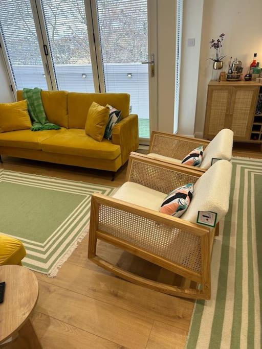 Stylish, Smart & Fun 4 Bed Home Londra Exterior foto