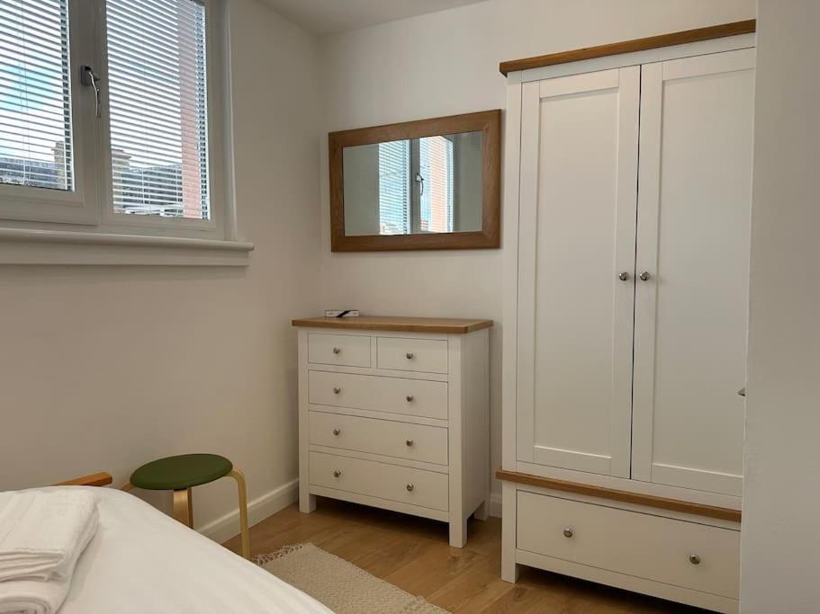 Stylish, Smart & Fun 4 Bed Home Londra Exterior foto