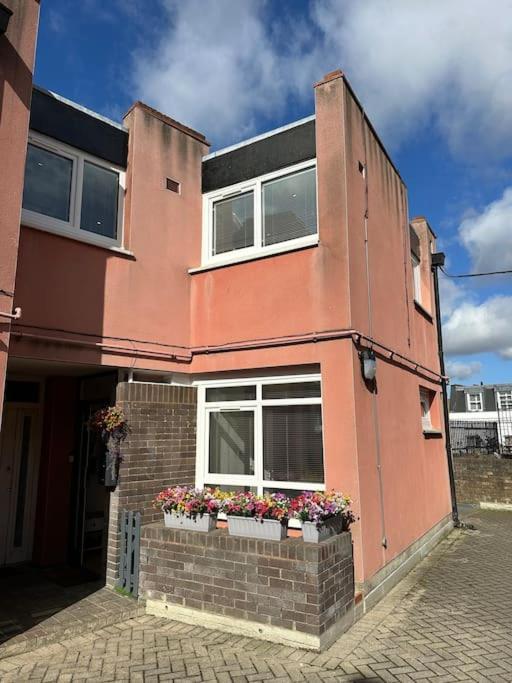 Stylish, Smart & Fun 4 Bed Home Londra Exterior foto